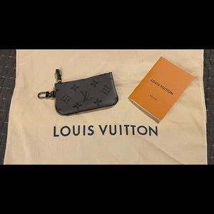 Louis Vuitton Trio Messenger Coin Wallet